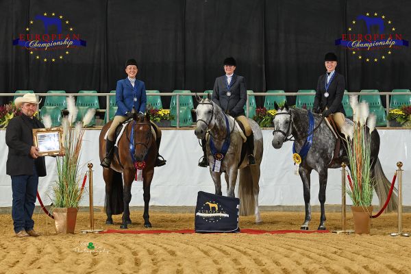 Senior Hunter Under Saddle Open EC5 3642