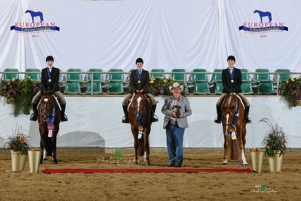 Open Junior Hunter under Saddle EC5 2486