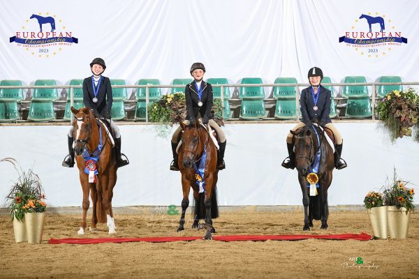 Youth Hunter under Saddle EC5 4606